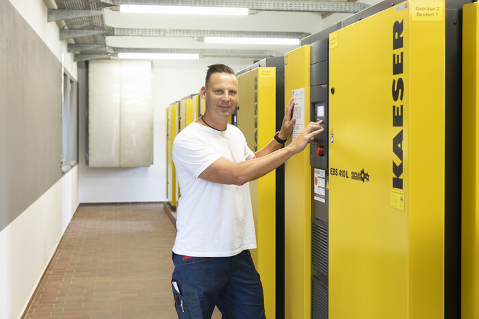 Seis sopladores de tornillos EBS de KAESER KOMPRESSOREN.